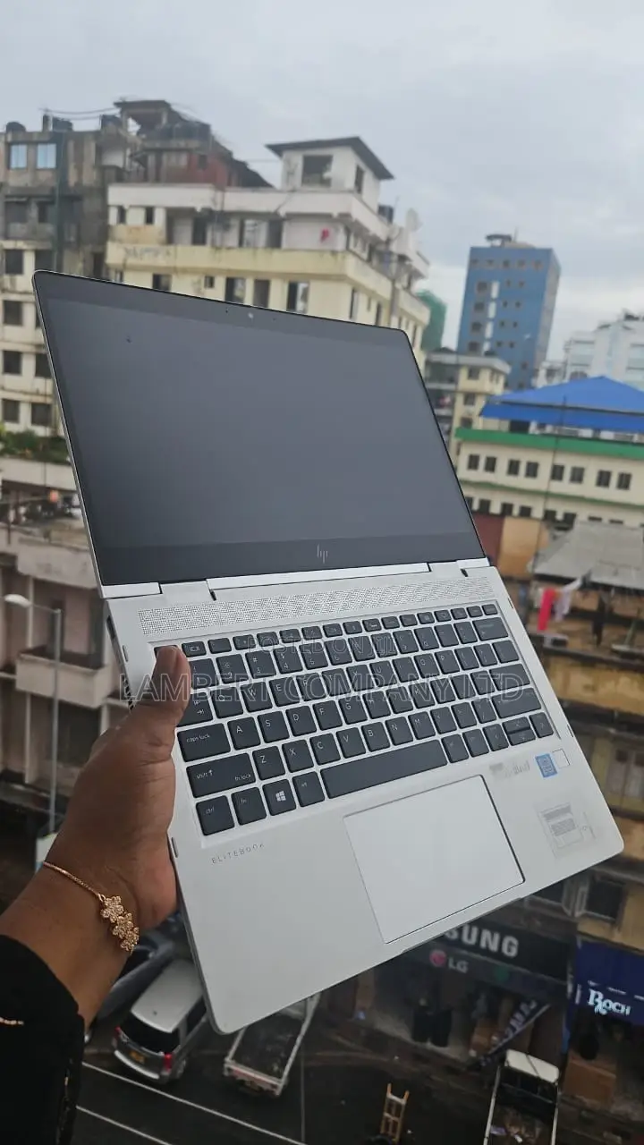 Laptop HP EliteBook 830 G8 16GB Intel Core I5 SSD 512GB
