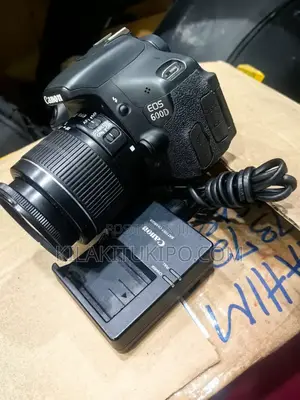 CANON EOS 600D Clean Condition