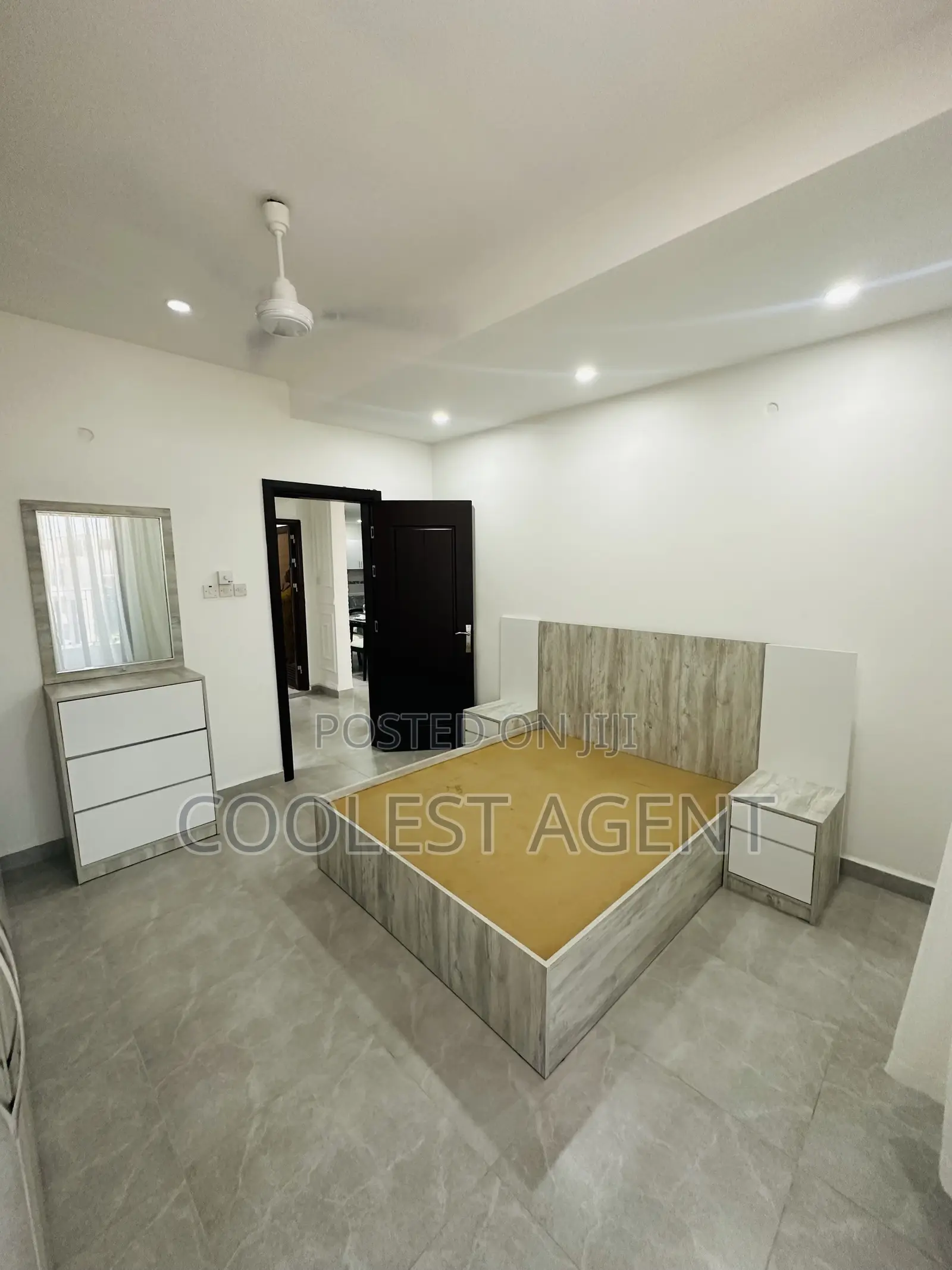 3bdrm Apartment in Msasani, Kinondoni for sale
