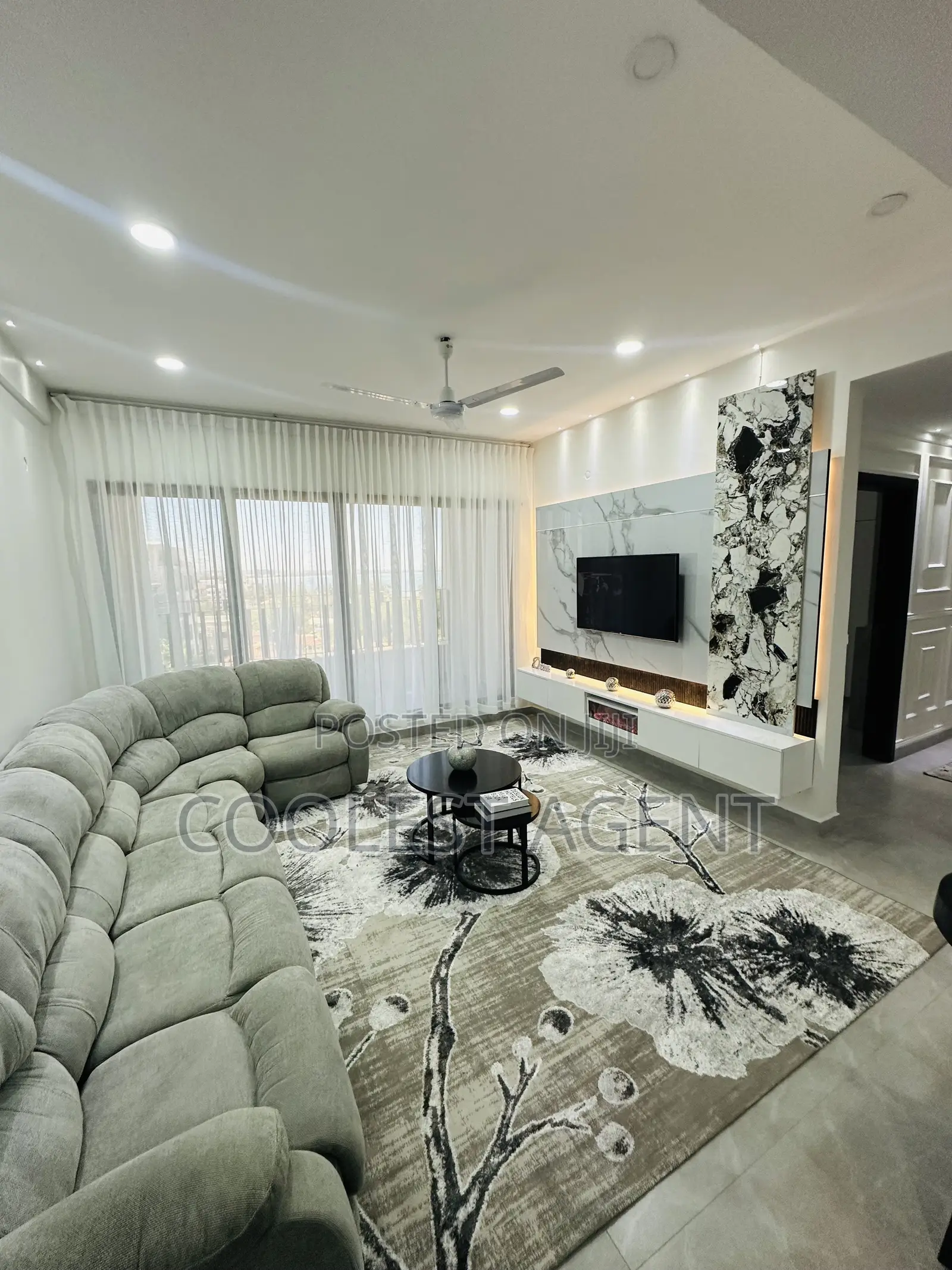 3bdrm Apartment in Msasani, Kinondoni for sale