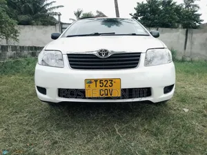 Toyota Corolla 2000 White