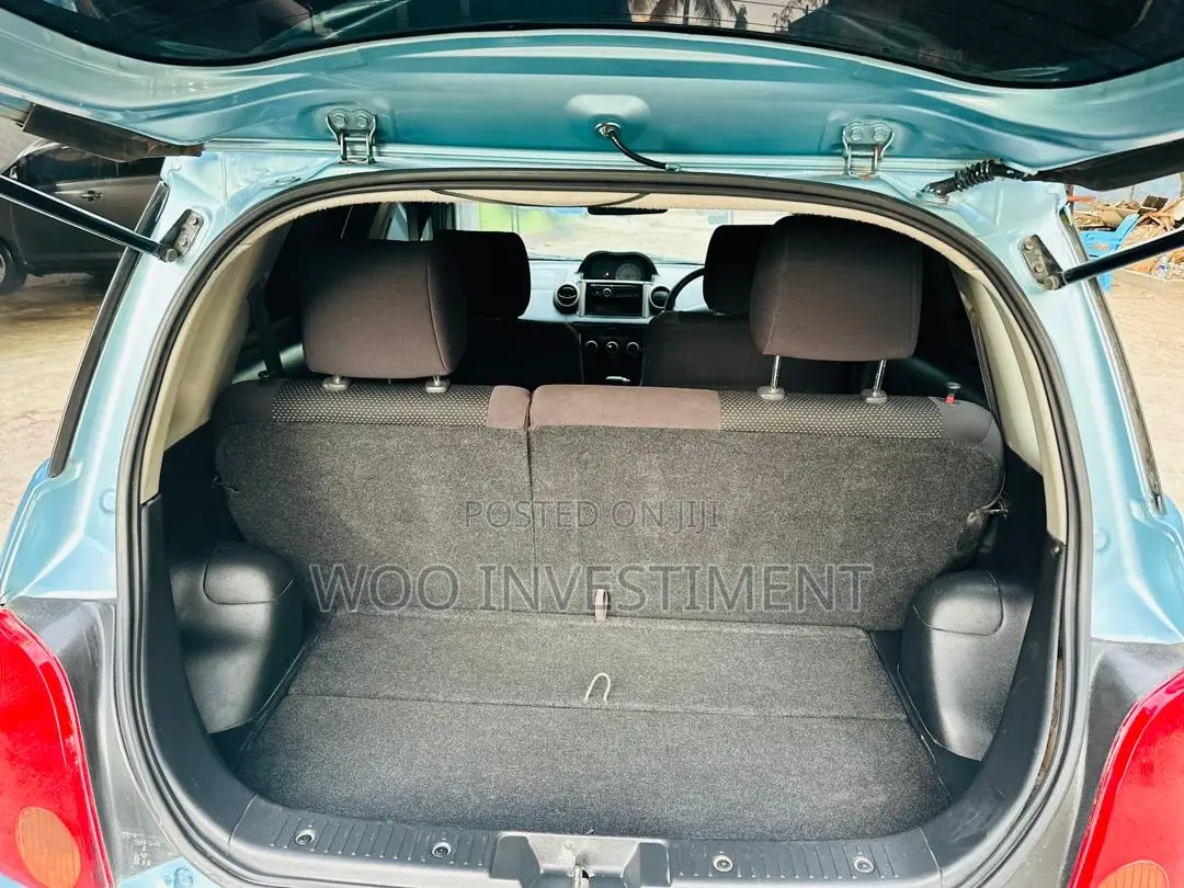 Toyota IST 2004 Blue