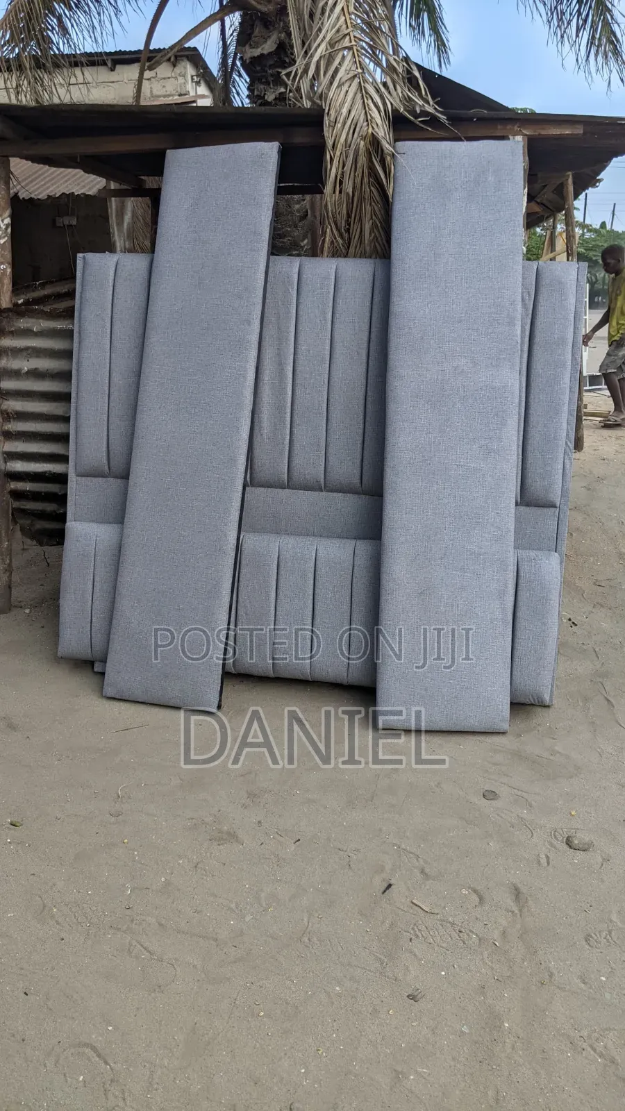 Bedsofa Rangi Ya Gray 5*6 Na Godo Lake