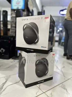Onyx Studio 7 Harman Kardon