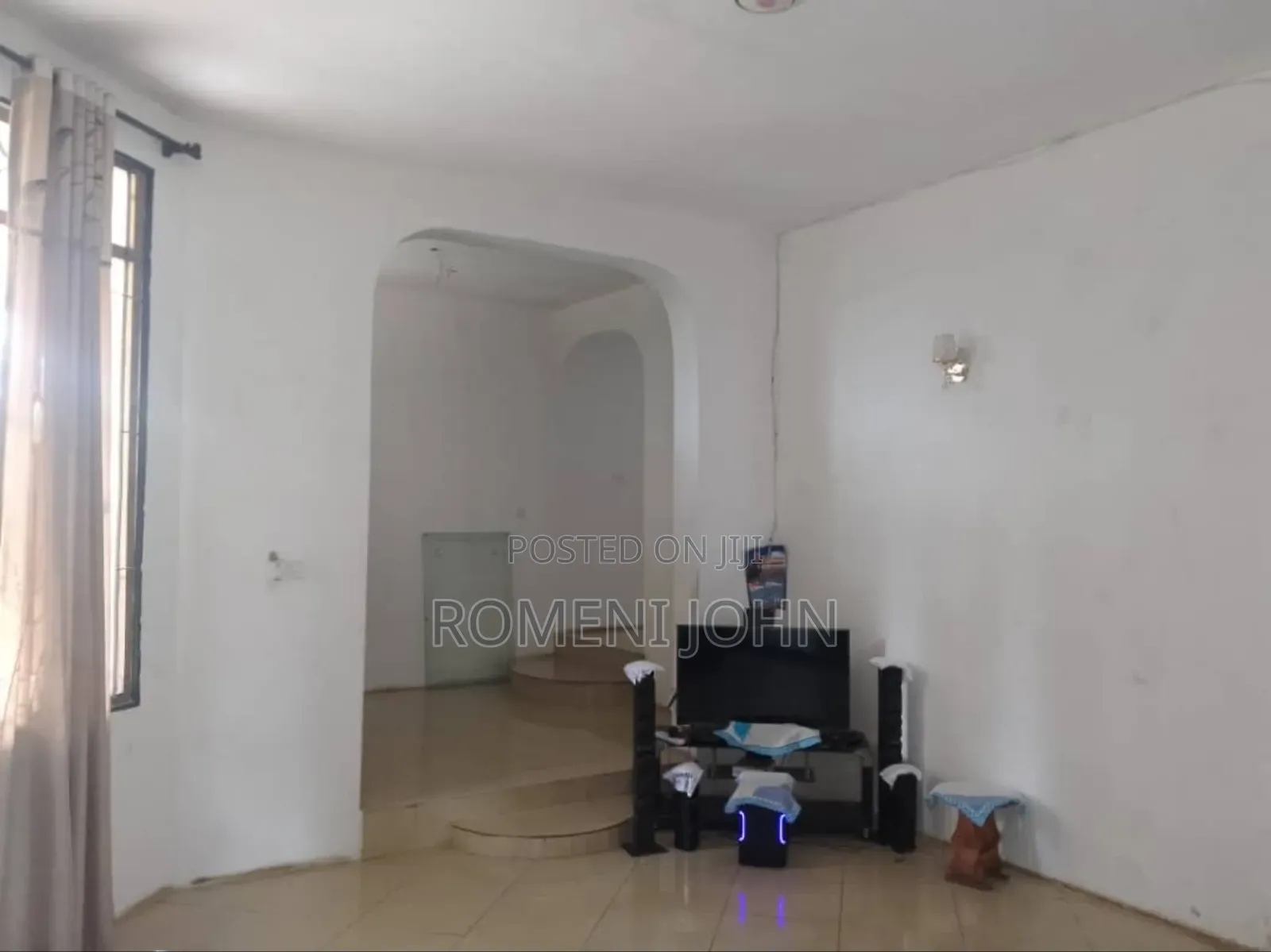 5bdrm Block of Flats in Tanzania Daresalaam, Ilala for sale