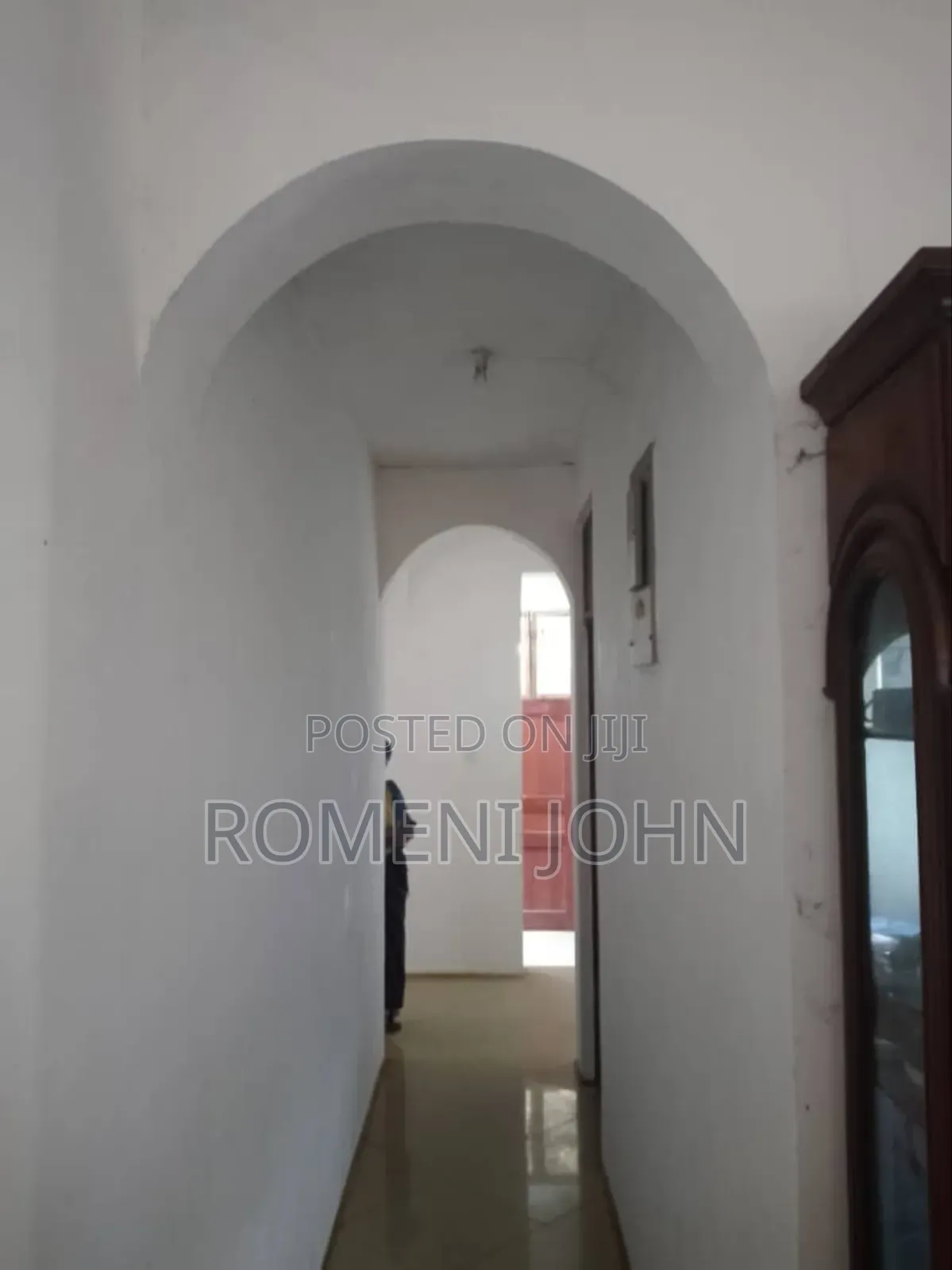 5bdrm Block of Flats in Tanzania Daresalaam, Ilala for sale