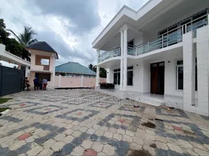 7bdrm Block of Flats in Tanzania Dare Salaam for sale