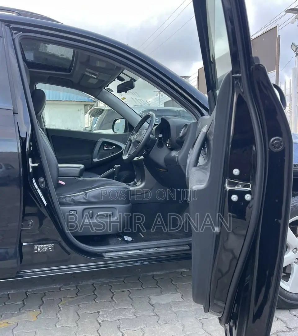 Toyota Vanguard 2009 Black