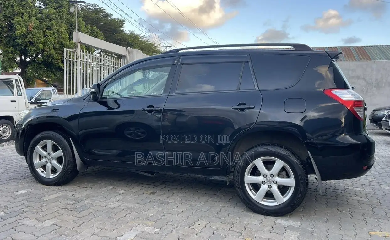 Toyota Vanguard 2009 Black