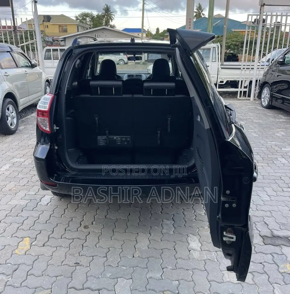 Toyota Vanguard 2009 Black