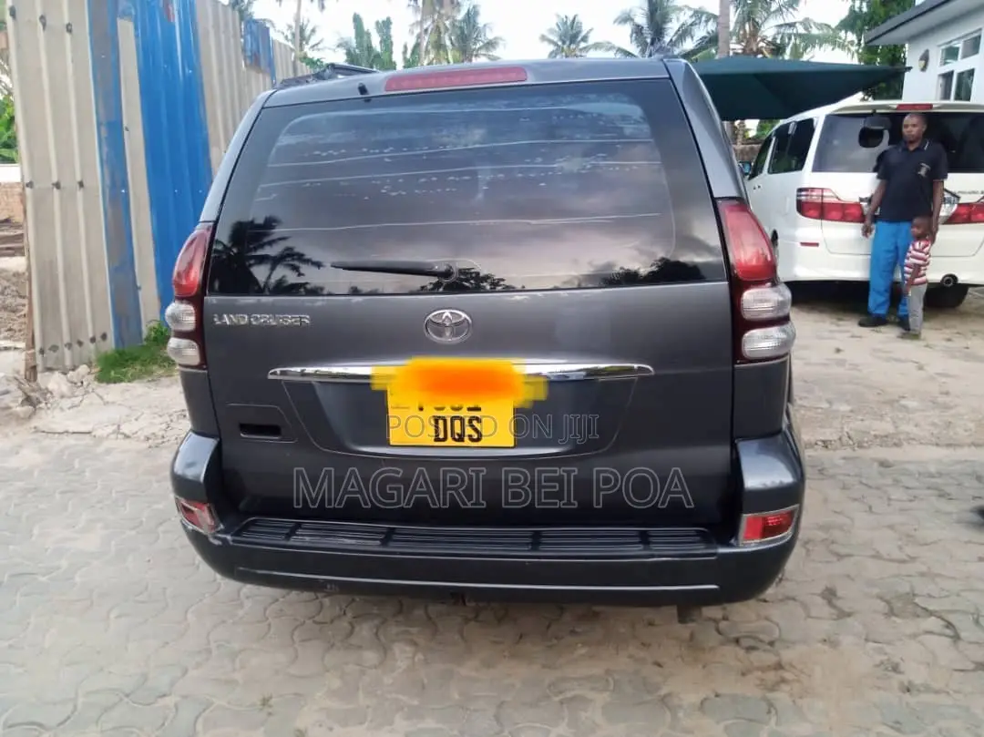 Toyota Land Cruiser Prado 2006 Gray