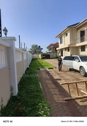 5bdrm House in Mbezi for rent