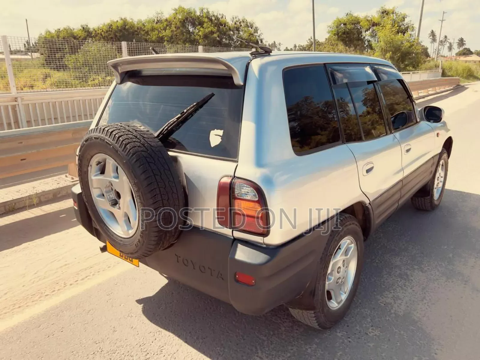 Toyota RAV4 2002 Gray