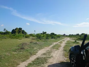 Kiwanja Kinauzwa Magambani Bagamoyo