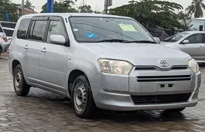 Toyota Succeed SV Premium 2014 Silver
