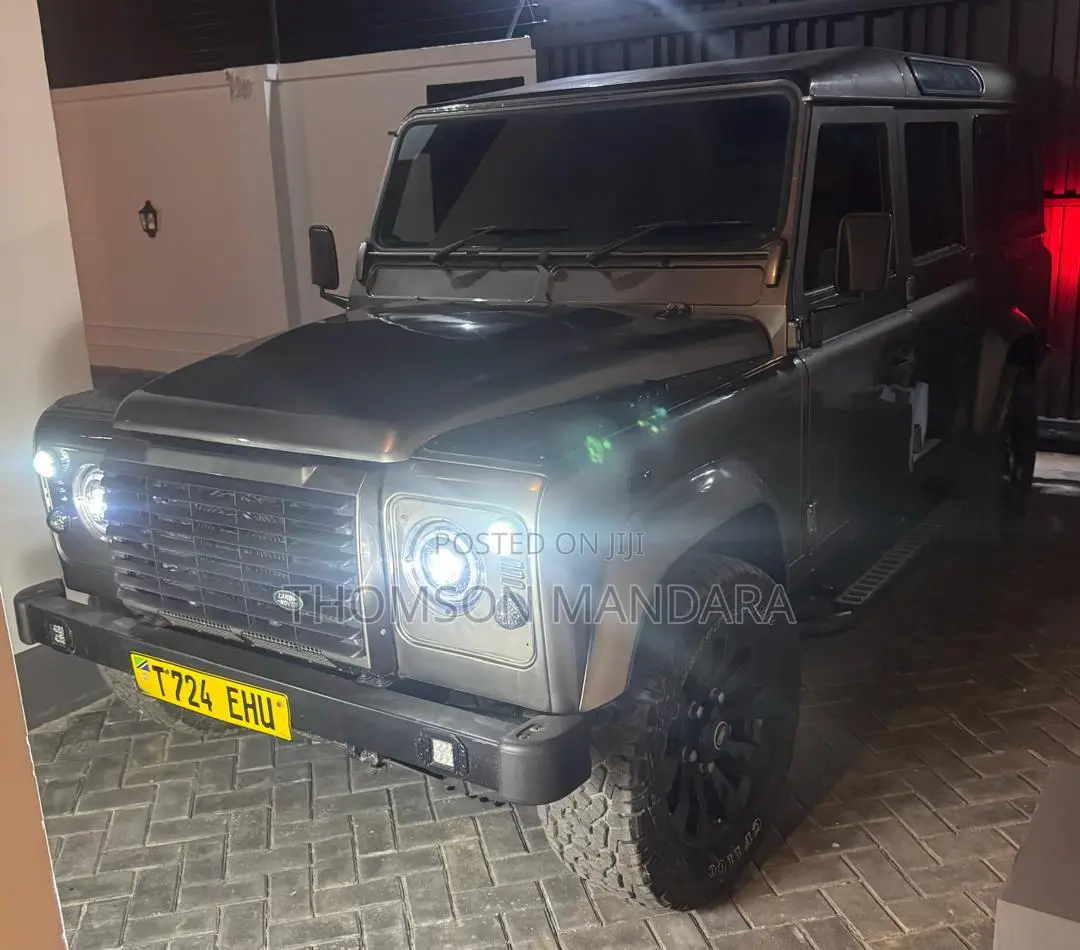 Land Rover Defender 2015 Gray