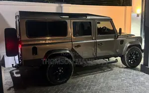 Land Rover Defender 2015 Gray