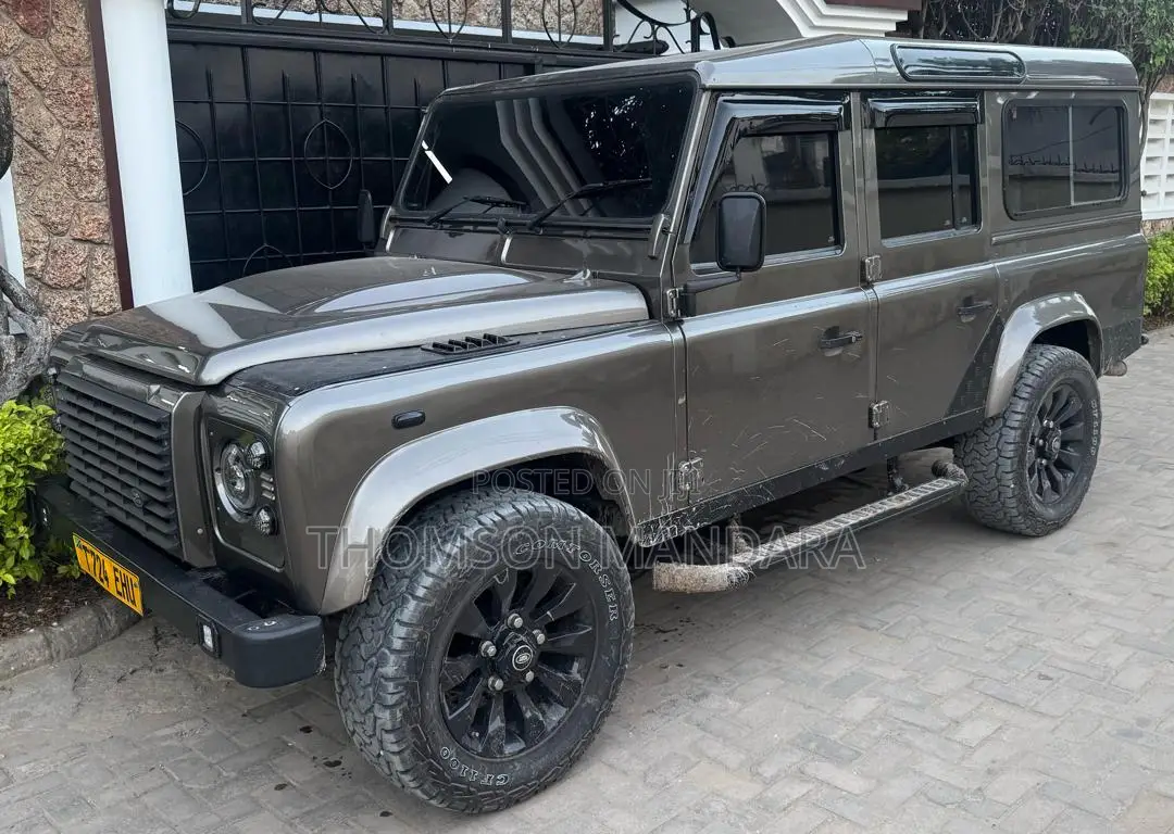 Land Rover Defender 2015 Gray