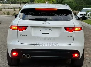 Jaguar F-Pace 2017 White