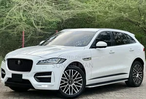 Jaguar F-Pace 2017 White