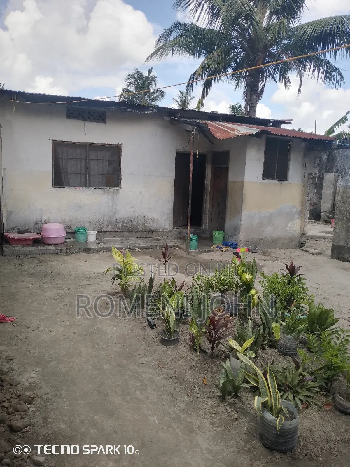 16bdrm Apartment in Tanzania Daresalaam, Ilala for sale