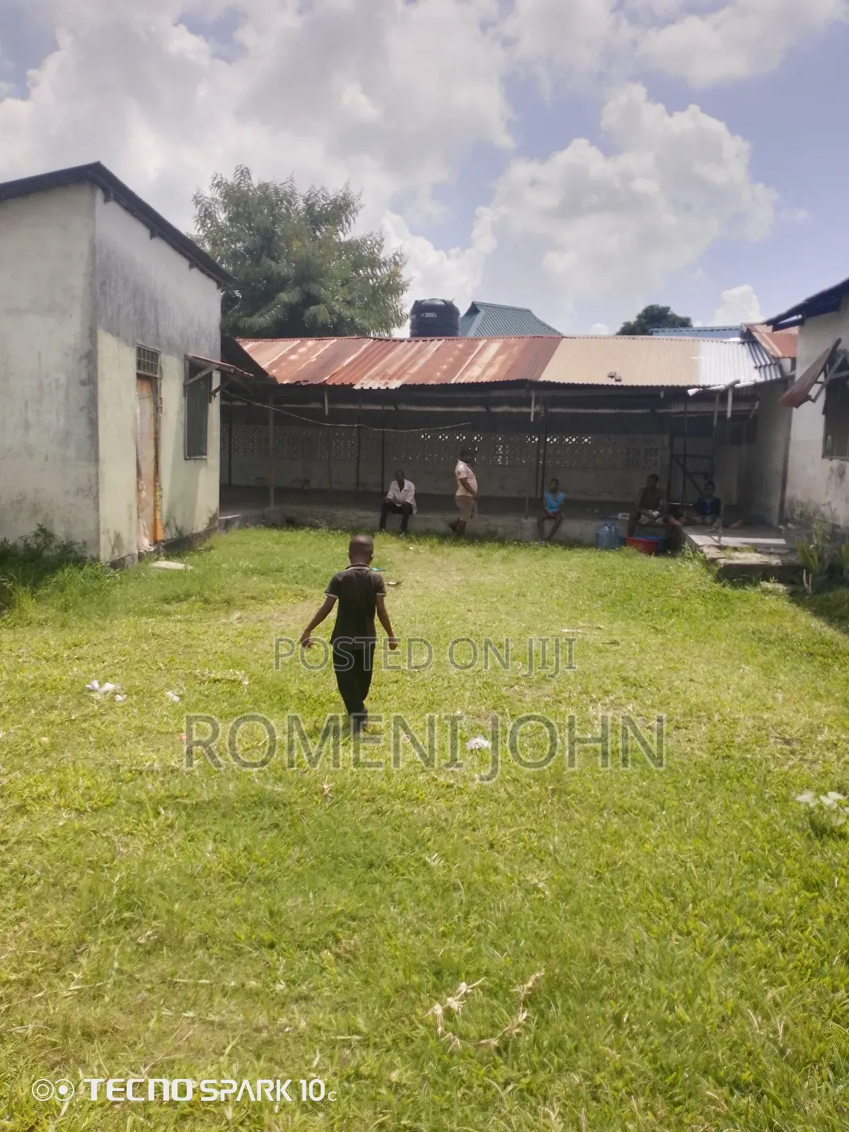 16bdrm Apartment in Tanzania Daresalaam, Ilala for sale