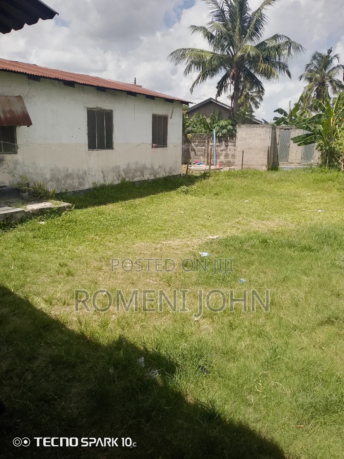 16bdrm Apartment in Tanzania Daresalaam, Ilala for sale