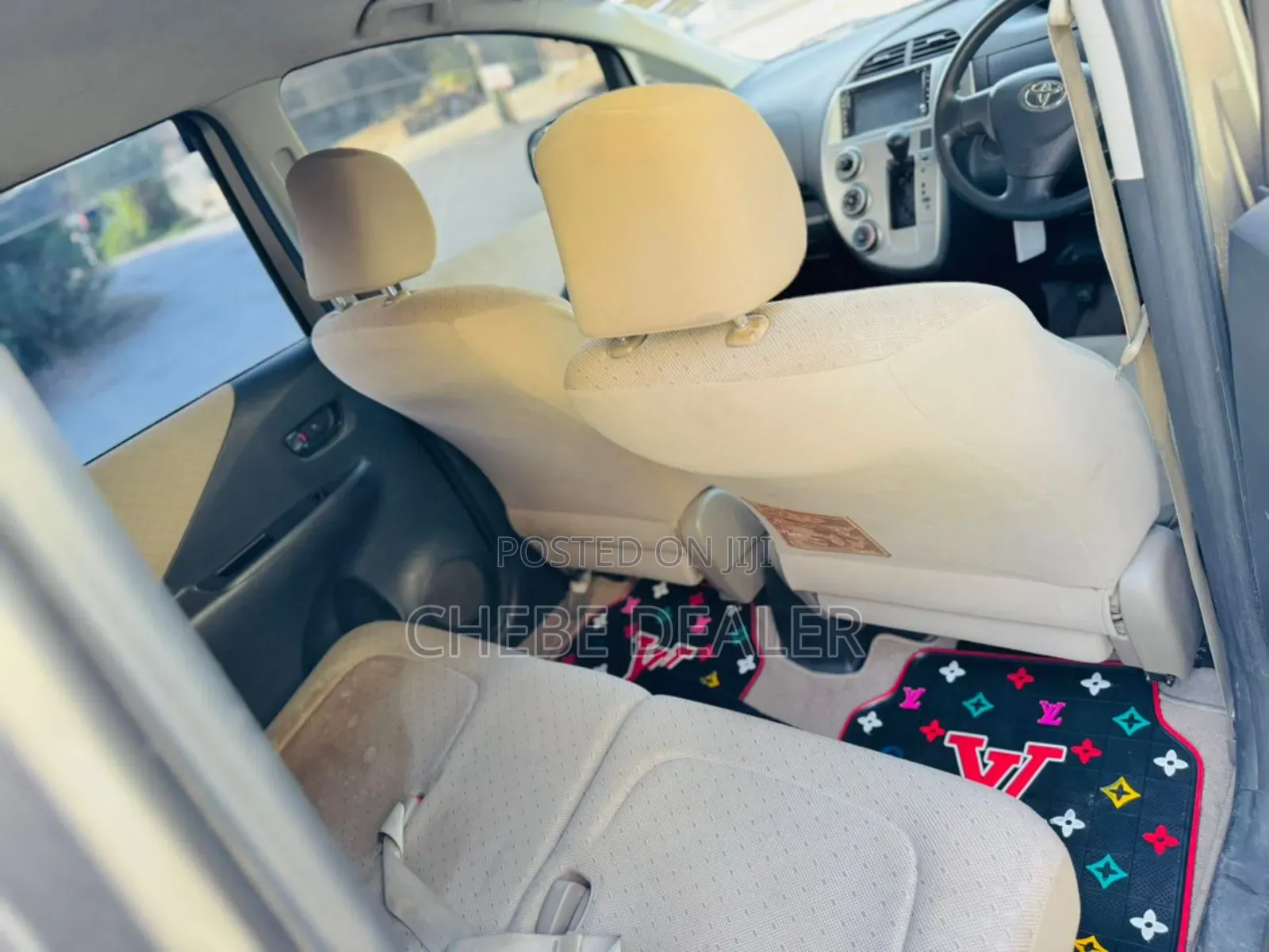 Toyota Ractis 2008 Beige