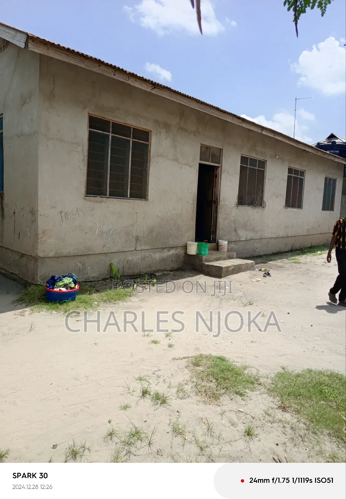12bdrm House in Tanzania Dare Salaam for sale
