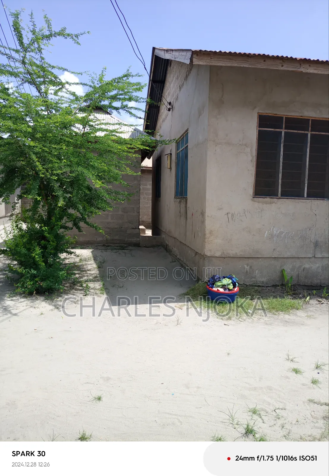 12bdrm House in Tanzania Dare Salaam for sale