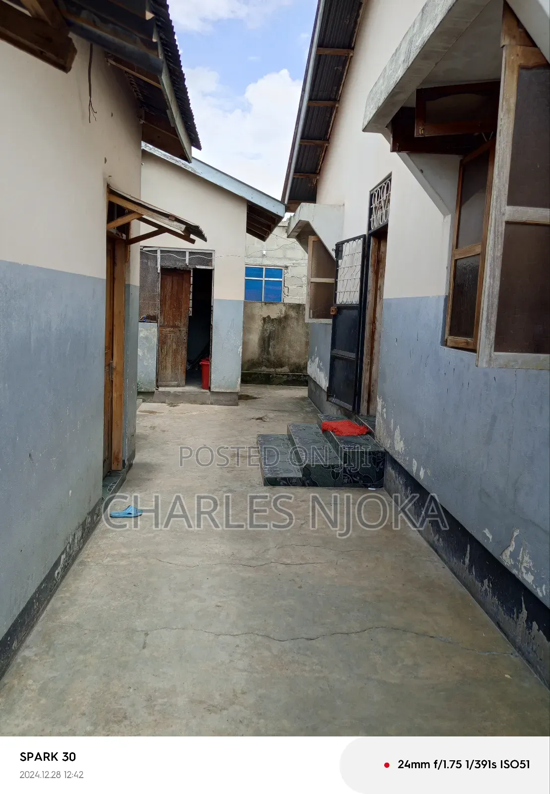 6bdrm House in Tanzania Dare Salaam for sale