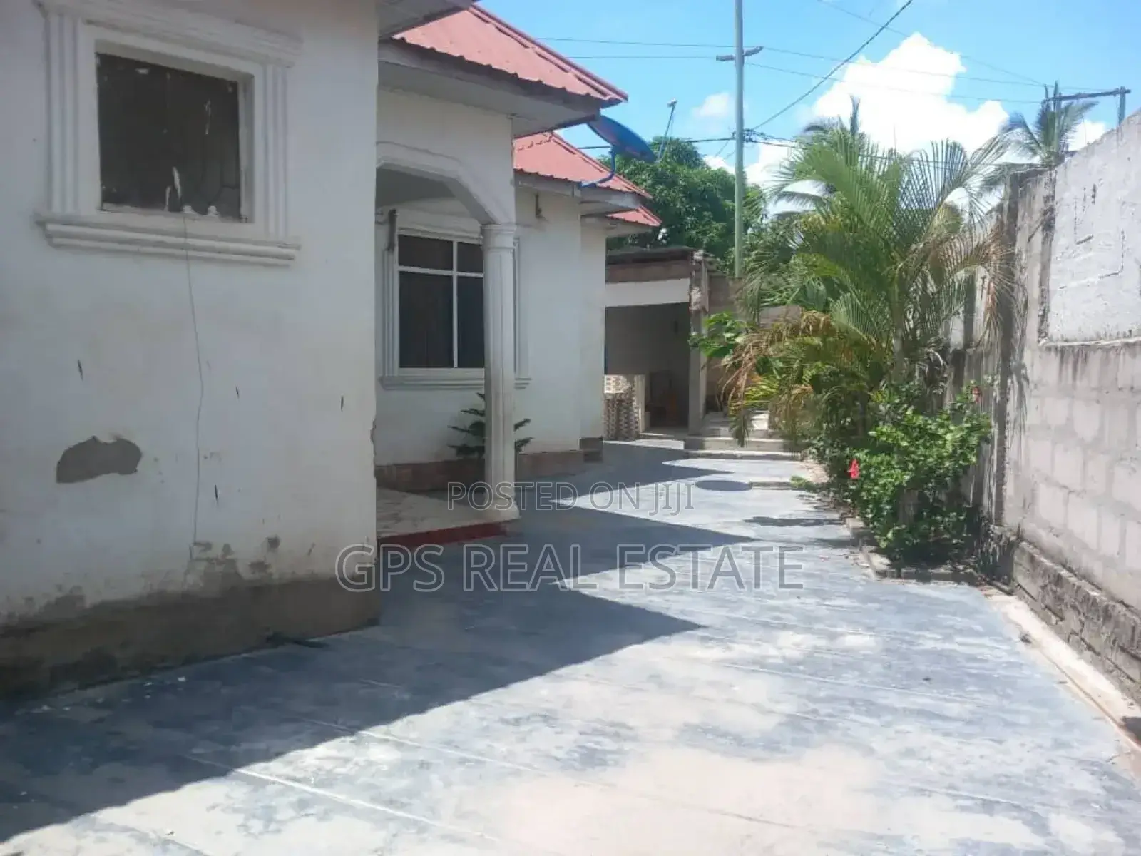 3bdrm House in Msongola, Ilala for sale