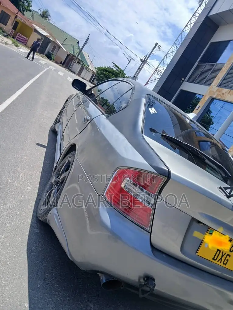 Subaru Legacy 2005 Silver