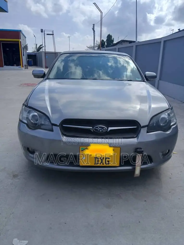 Subaru Legacy 2005 Silver
