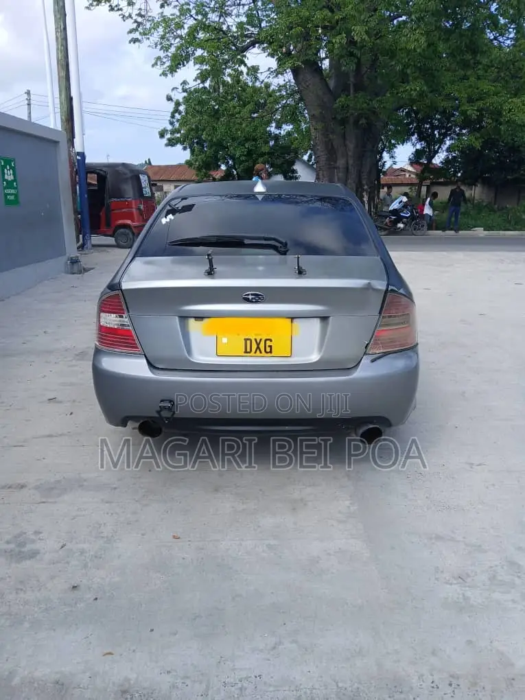 Subaru Legacy 2005 Silver