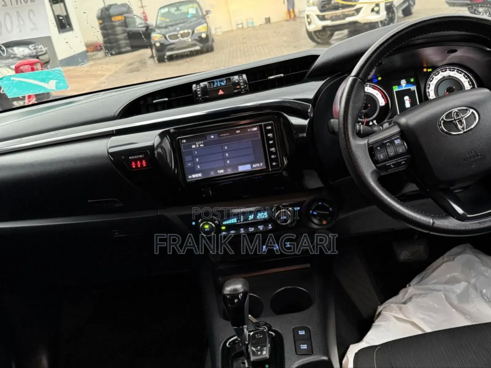 Toyota Hilux 2.4 Diesel 2020 Burgundy