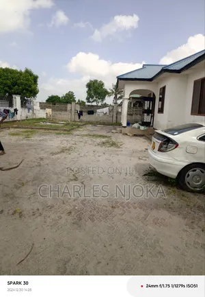 7bdrm Apartment in Tanzania Dare Salaam for sale