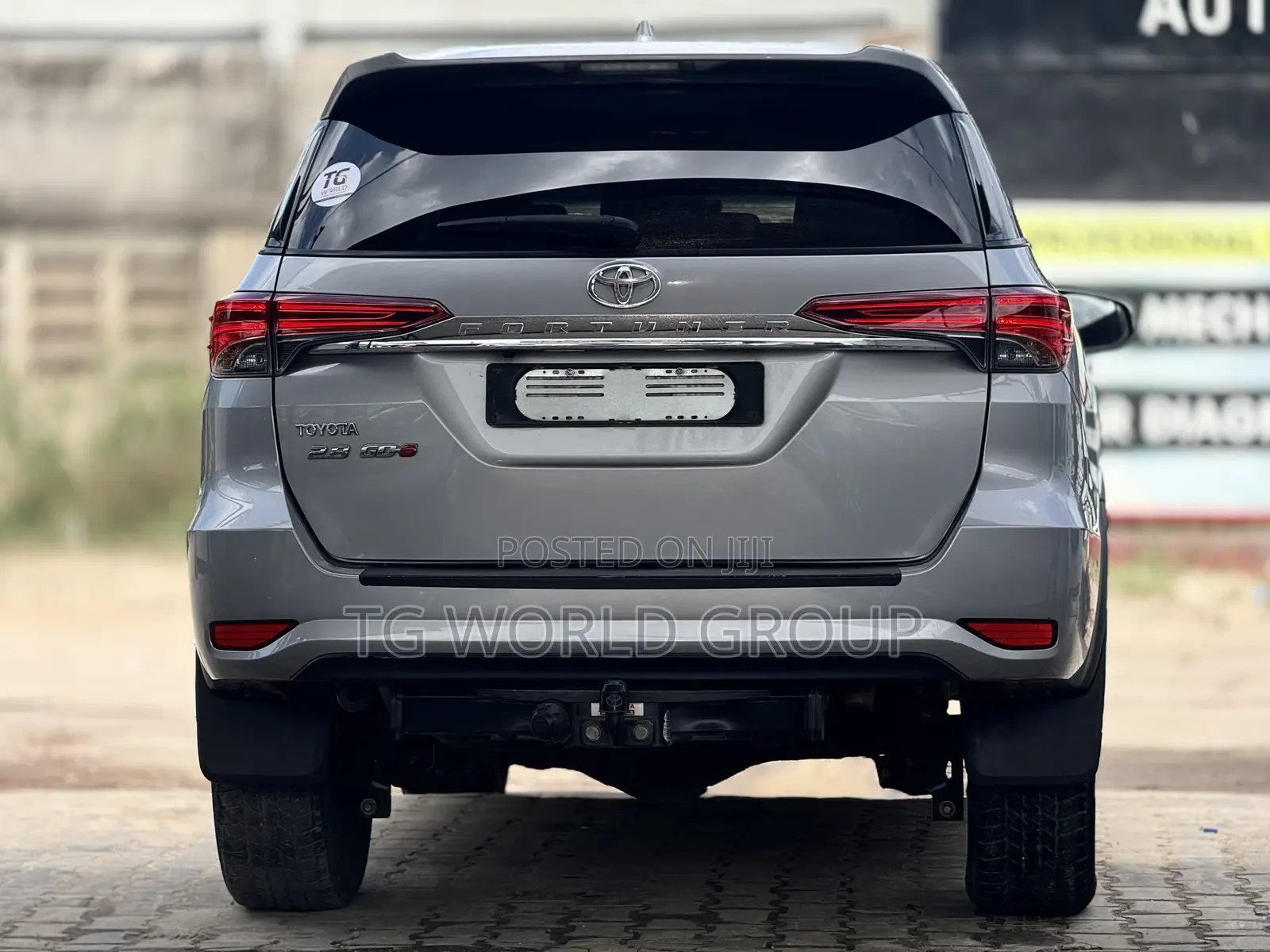 Toyota Fortuner 2.4 D RWD 2017 Silver