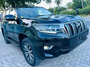 Toyota Land Cruiser Prado 2.8 2021 Black