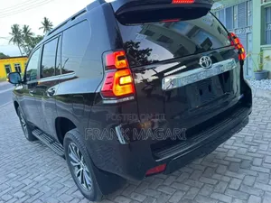 Toyota Land Cruiser Prado 2.8 2021 Black