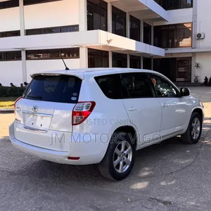 Toyota Vanguard 2009 Pearl