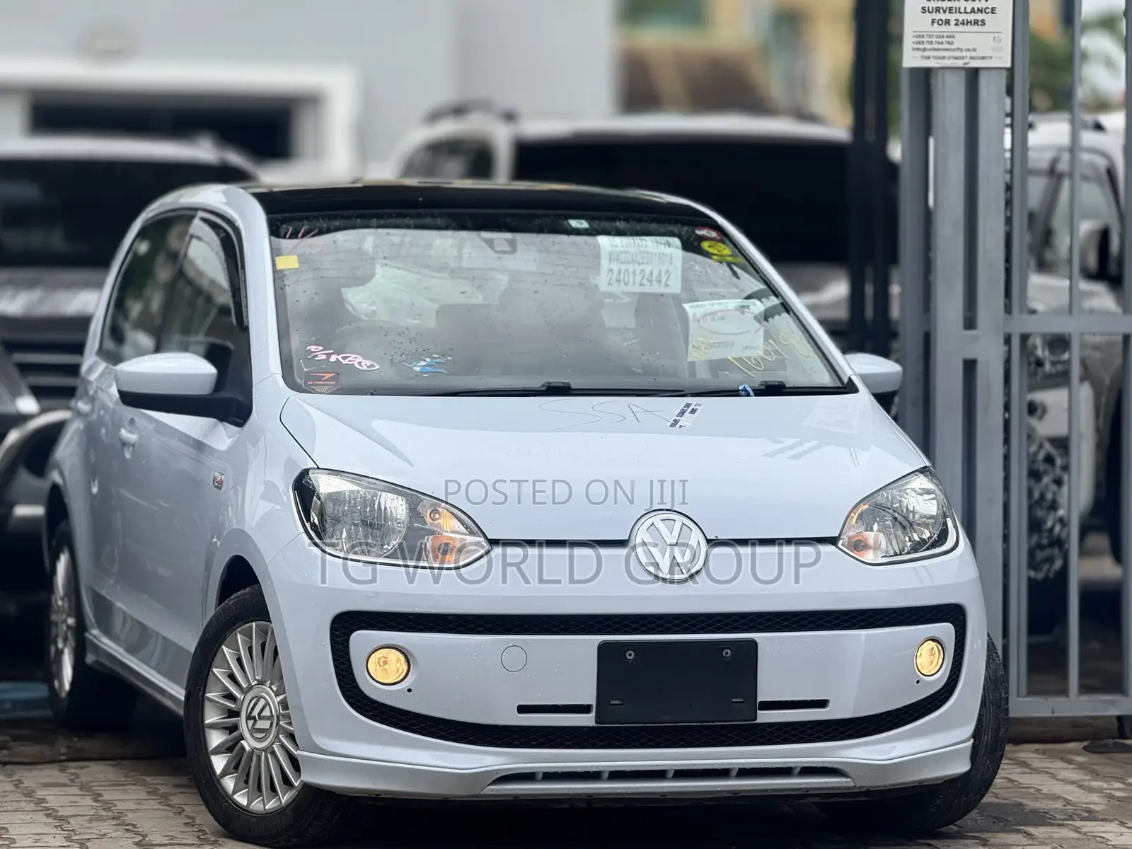 Volkswagen Up 2015 White