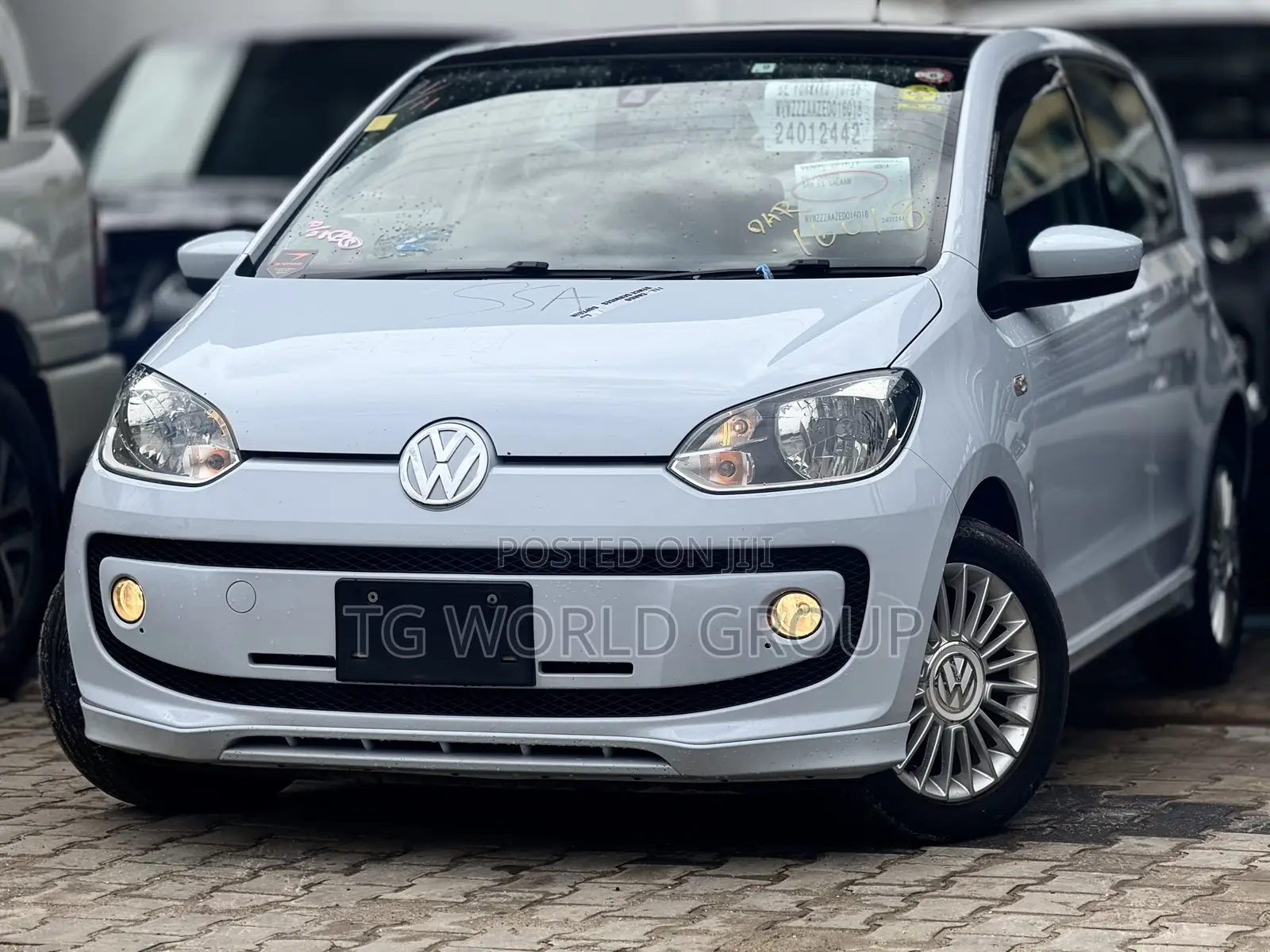 Volkswagen Up 2015 White
