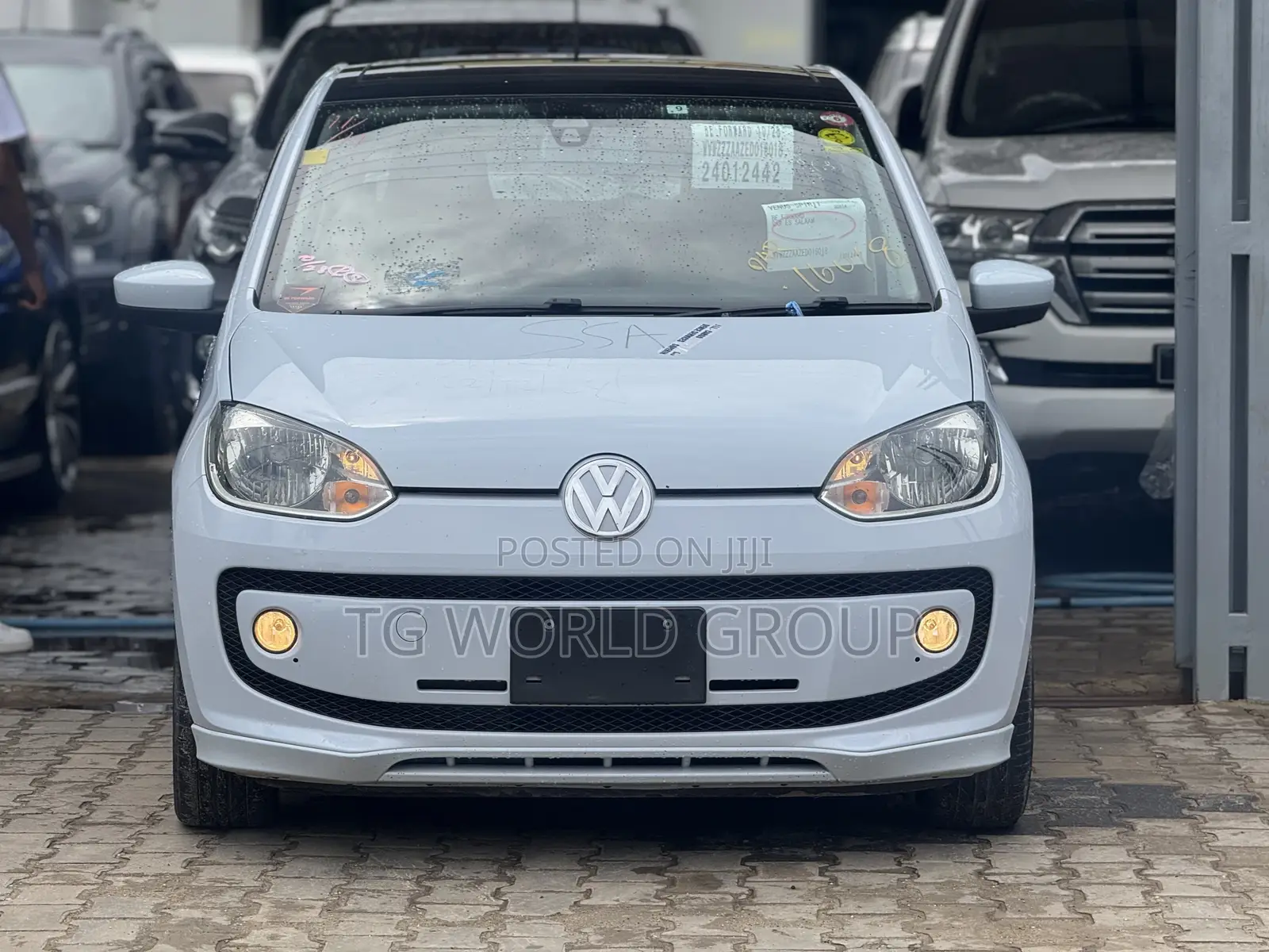 Volkswagen Up 2015 White