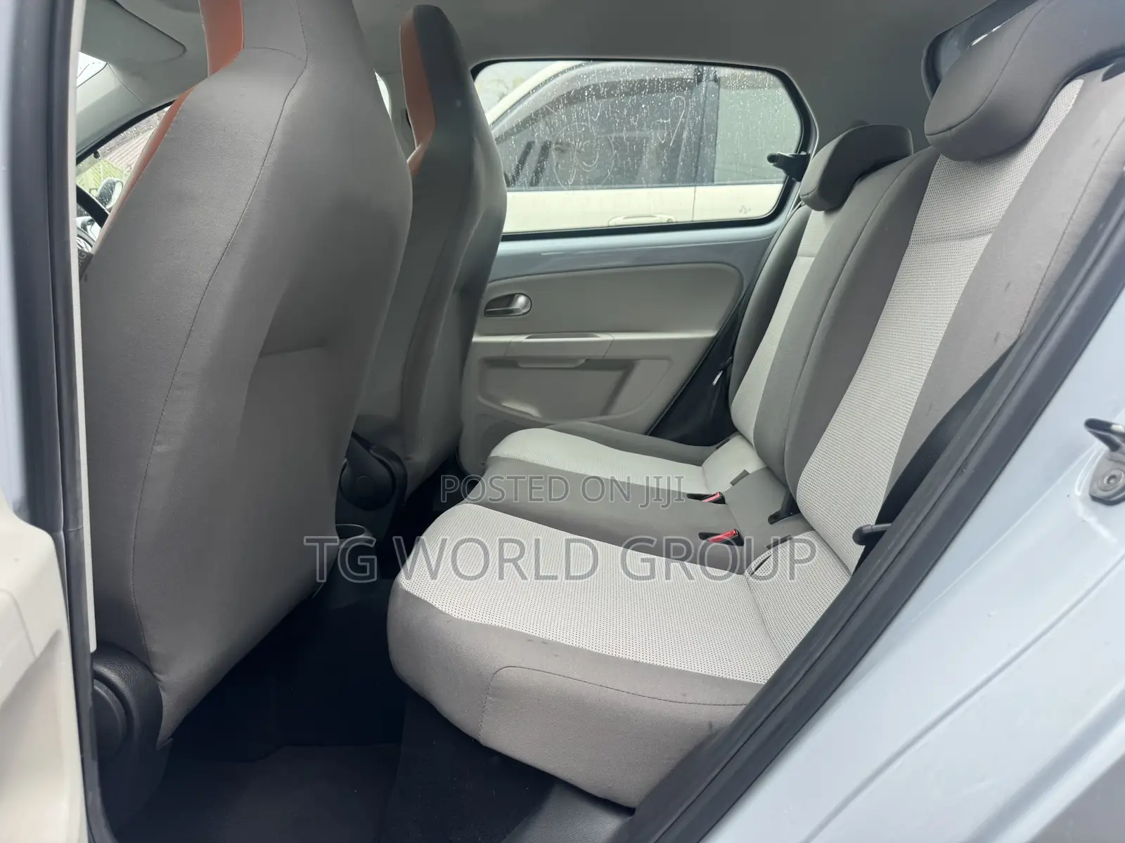 Volkswagen Up 2015 White