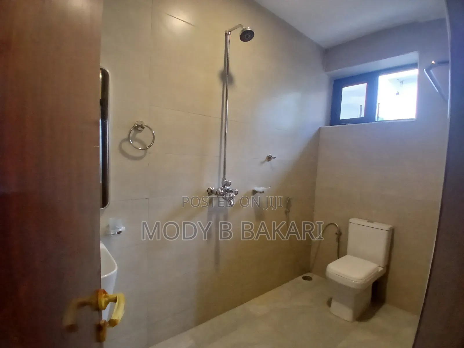 5bdrm House in Msasani for rent