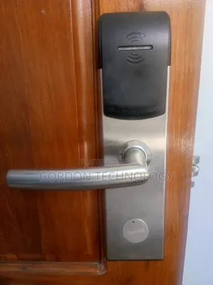 Smart Door Lock (Hotels&Home)