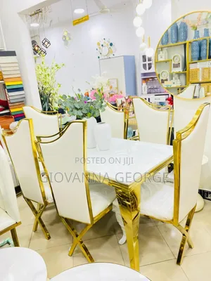 Dinning Table Nzuri Sana