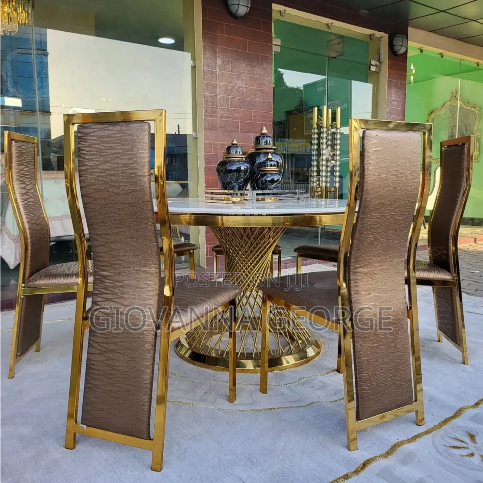 Dinning Table Nzurii