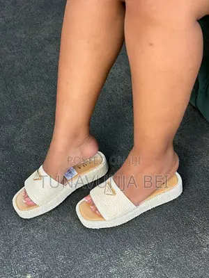 Sandal Kalii Za Kike
